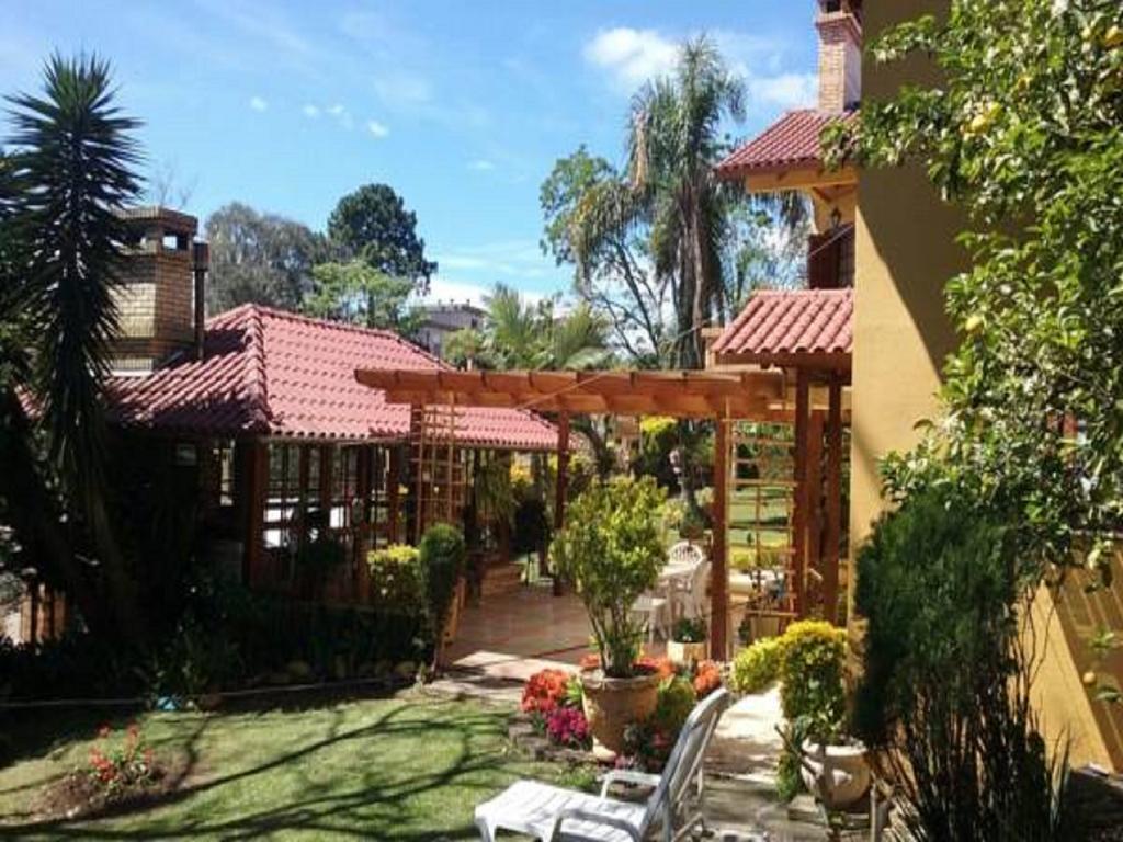 Casa Das Palmeiras + Quiosque 本图贡萨尔维斯 外观 照片
